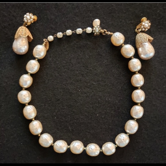 Miriam Haskell Baroque Pearls ~ reposhing ~ - Picture 5 of 11